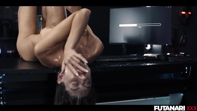 Превью У моей соседки между ногами вырос хуй № 46638