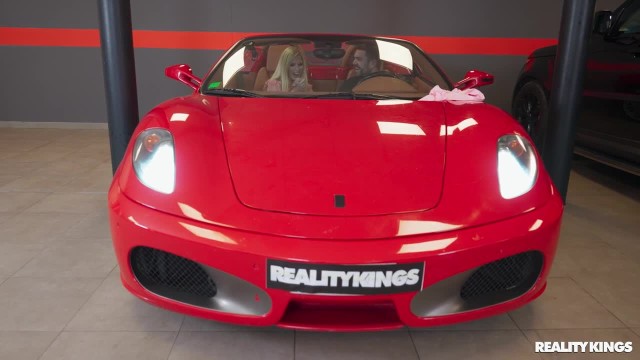 Превью Неплохой способ заработать на дорогое авто № 46789